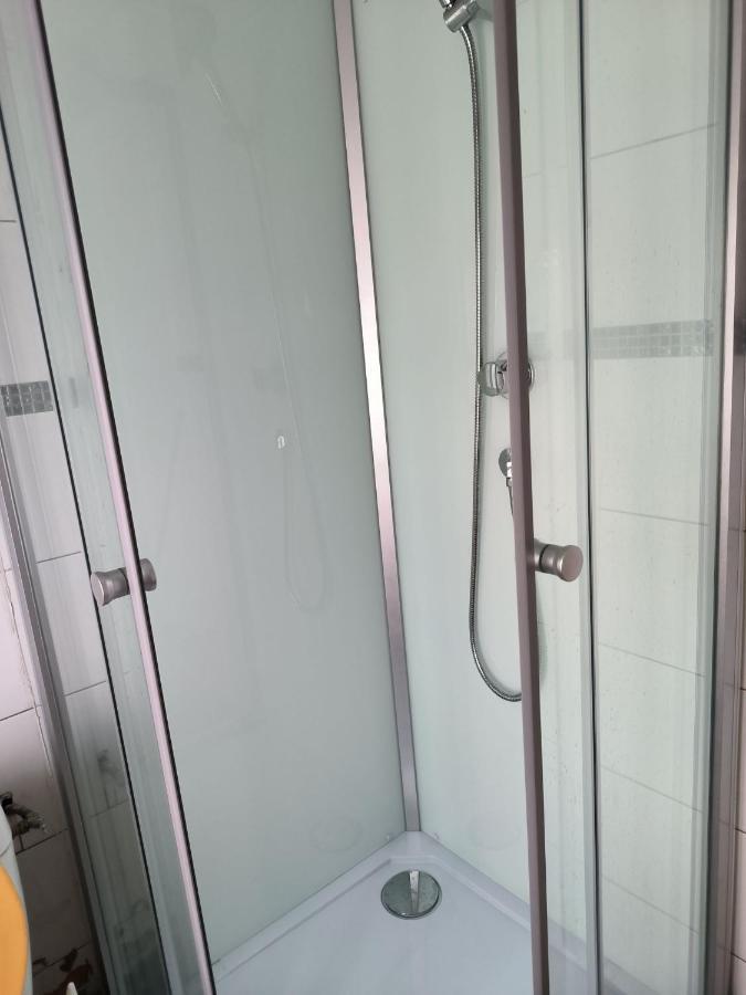 Appartement au 1 etage Pavillon à 5 minutes de Paris Cachan Exterior foto