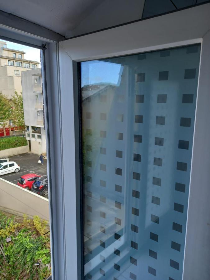 Appartement au 1 etage Pavillon à 5 minutes de Paris Cachan Exterior foto